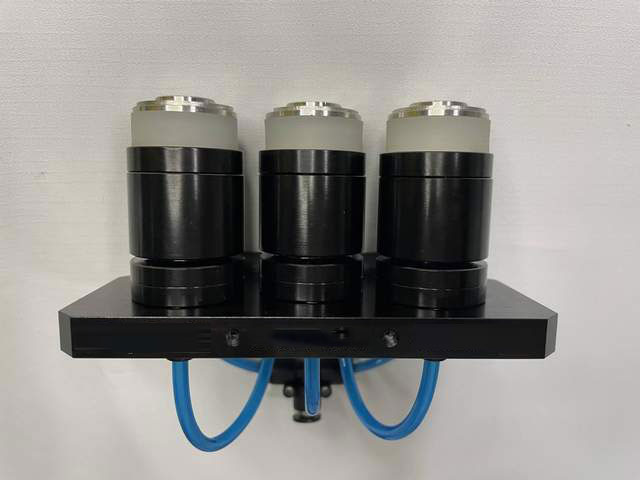 新能源汽車氣密測試如何解決并排管口的快速密封連接問題