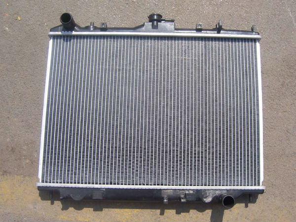 汽車散熱器檢漏測試采用快速接頭實現(xiàn)快速密封連接需要考慮什么因素