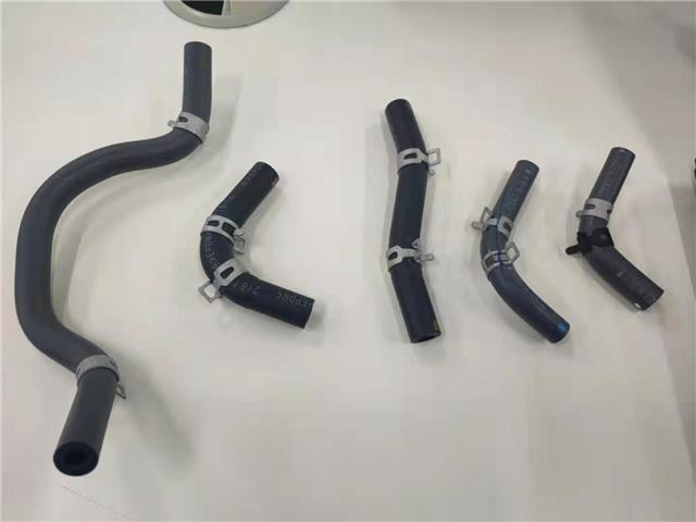 對于普通軟膠管進(jìn)行氣密性測試應(yīng)該采用哪種快速接頭