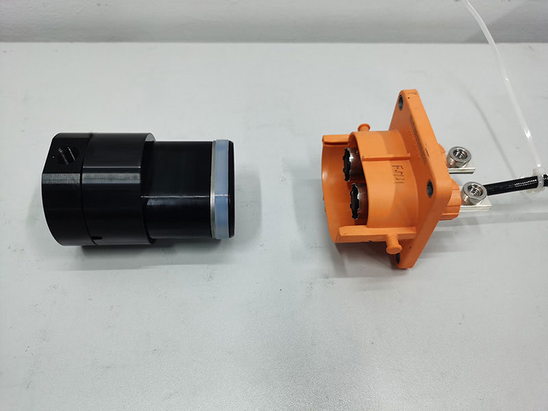 三相（UVW）動(dòng)力接口快速密封電連接器助力EOL測(cè)試效率提升